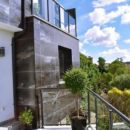 Albergue Hosting Duero Pesquera de Duero Eksteriør billede