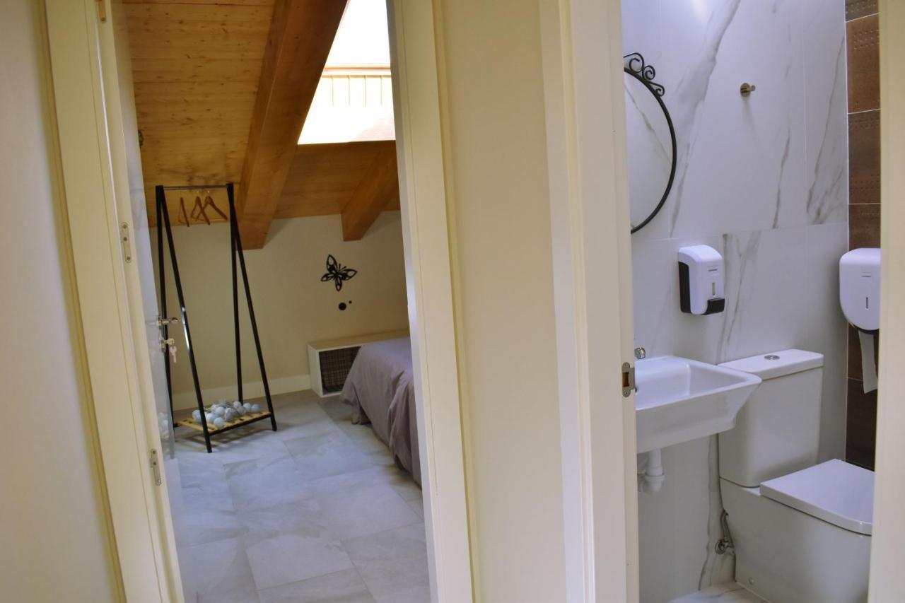 Albergue Hosting Duero Pesquera de Duero Eksteriør billede